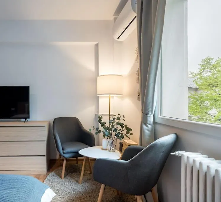 Charming Studio - City Center Bucharest Apartment
